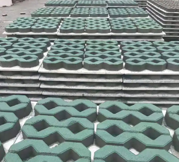 植草磚
